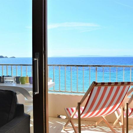 Studio Sur Plage Cavaliere Avec Terrasse, 1Er Etage, 2 Couchages - Fr-1-251-80 Le Lavandou Luaran gambar