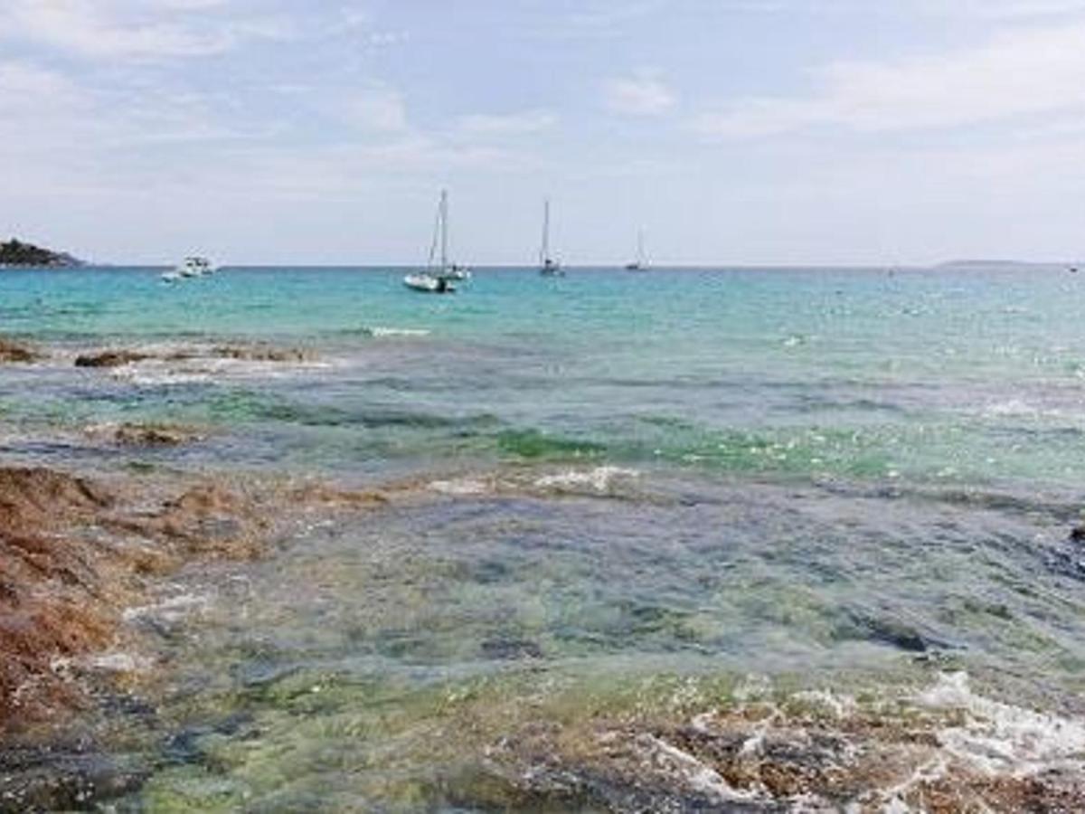 Studio Sur Plage Cavaliere Avec Terrasse, 1Er Etage, 2 Couchages - Fr-1-251-80 Le Lavandou Luaran gambar